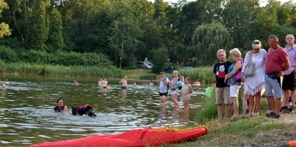 Praca wodna psich ratowników