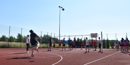 Piknik środowiskowo-sportowy w Sączowie